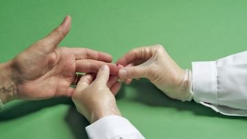 TOPINDIATOURS Eksklusif kesehatan: Remaja Ini Dilarikan ke RS Gegara Keracunan Usai Nekat